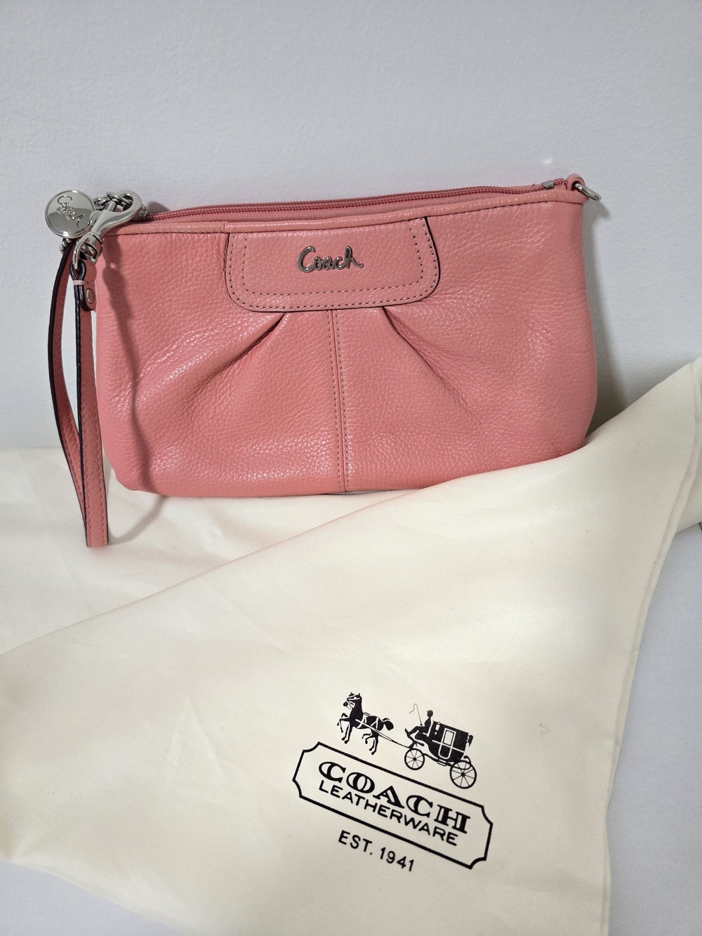 New - Coach Pebbled Leather Wristlet/ Mini Bag
